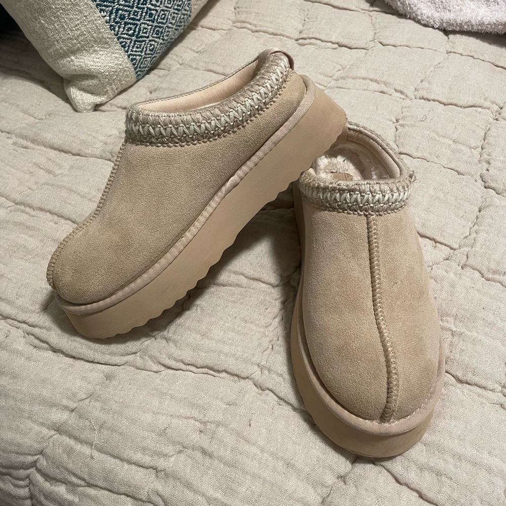 Altard State Platform Slippers